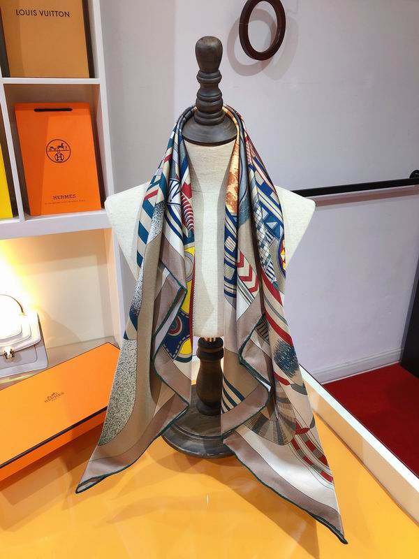 Hermes  silk scarf 90X90cm E08 (24)